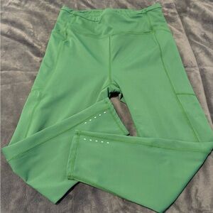 Senita Lux Ultra Capri Size Large in emerald Leggings